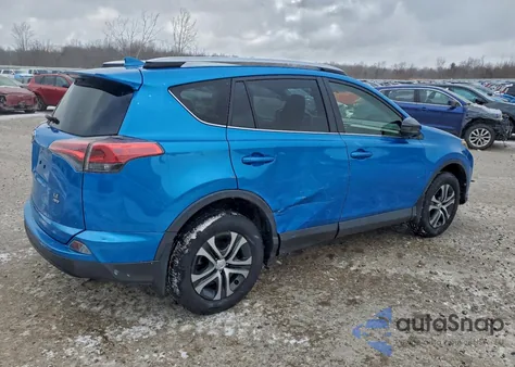 2016 Toyota Rav4 Le z USA, uszkodzony, nr VIN JTMBFREV3GD197328